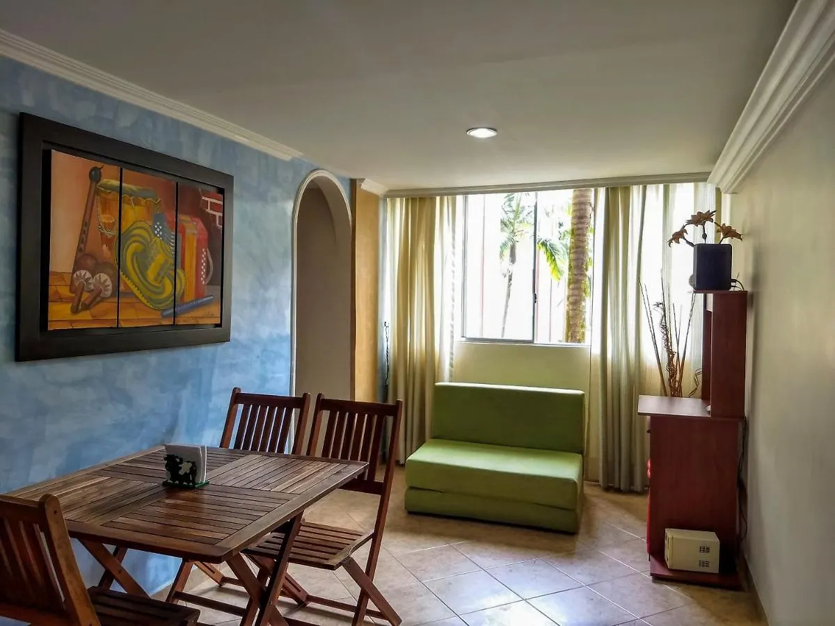 Bueno, Bonito, Barato Y Cerca A El Poblado Appartement Medellín 0*,