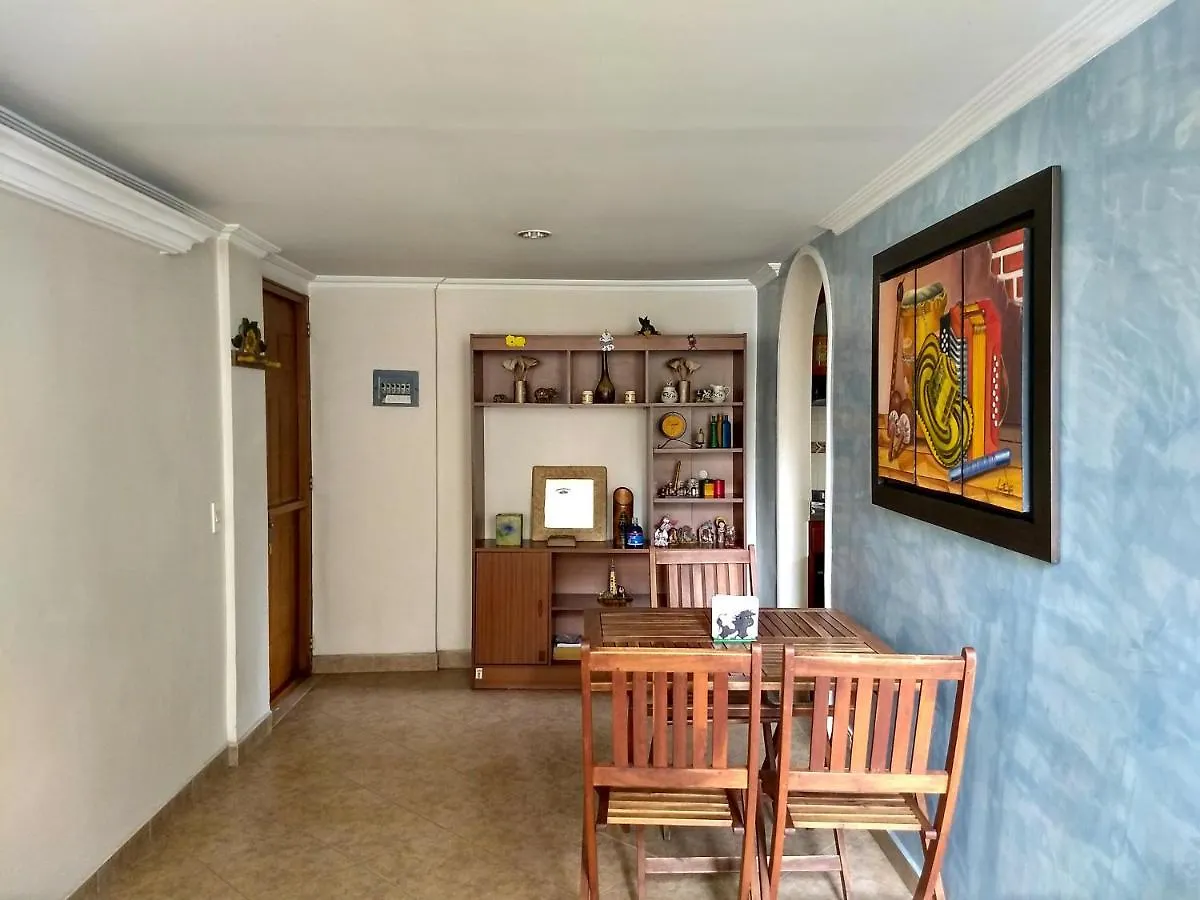 Bueno, Bonito, Barato Y Cerca A El Poblado Lejlighed Medellín